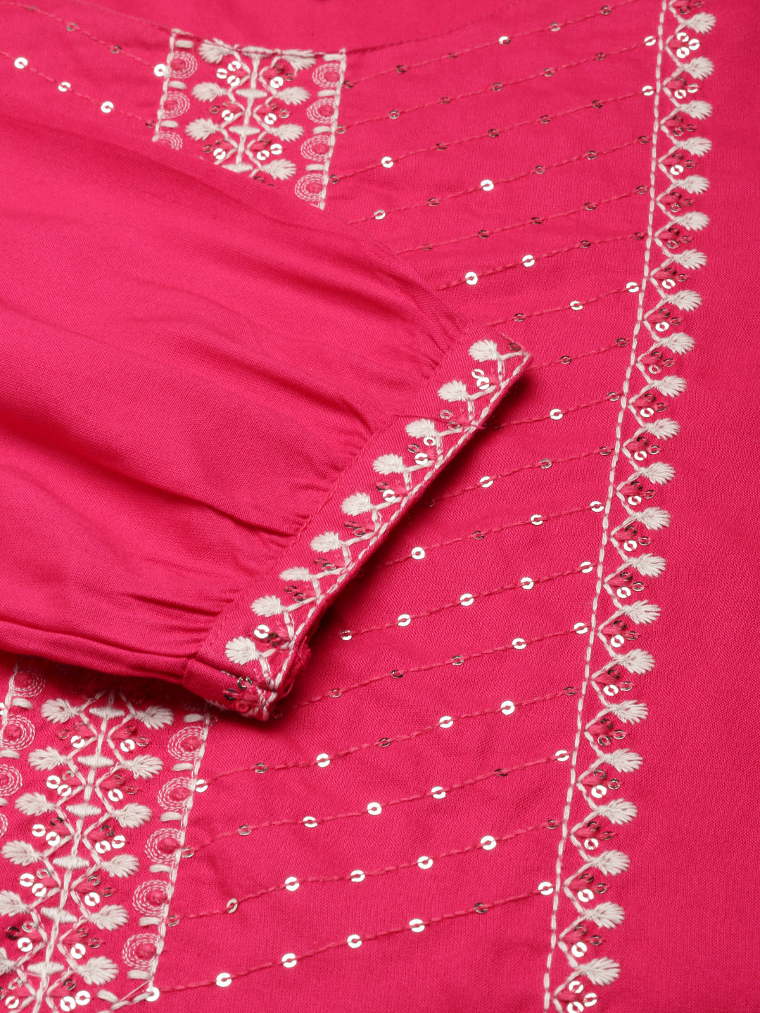 Neerus Pink rayon printed floral straight kurti - detail view 2