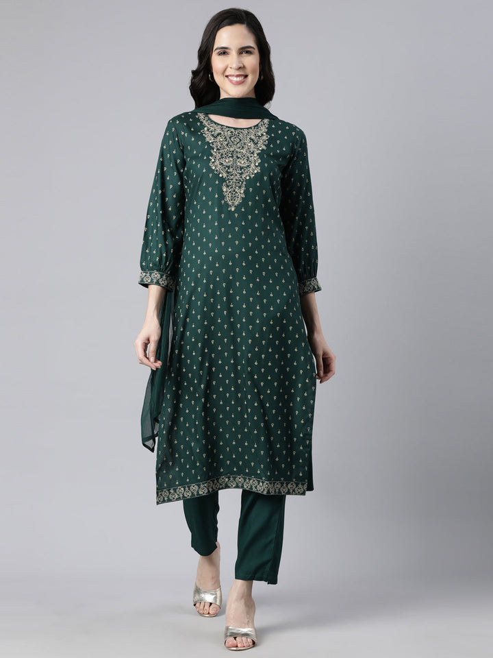 Neerus Green printed floral suit set - front view