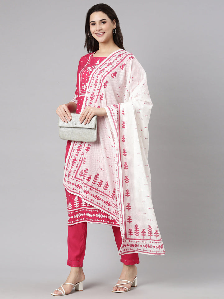 Neerus Pink printed floral suit set straight kurta with trouser and dupatta - detail view 2
