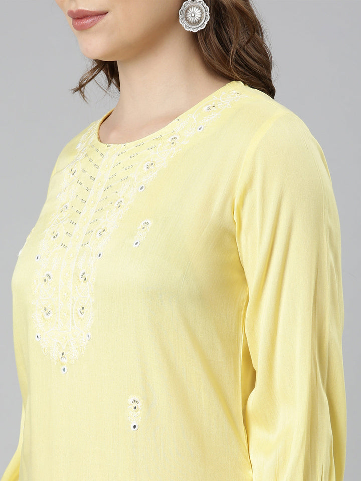Neerus Yellow rayon printed straight kurti - detail view 2