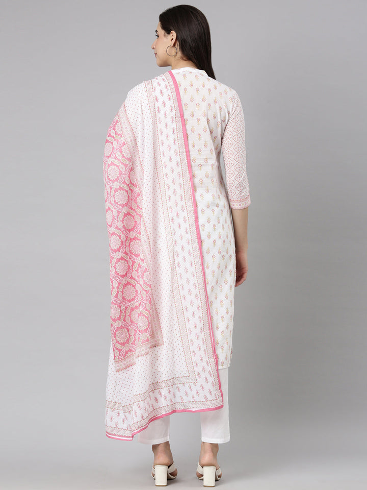 Neerus Pink cotton printed floral suit set - side view