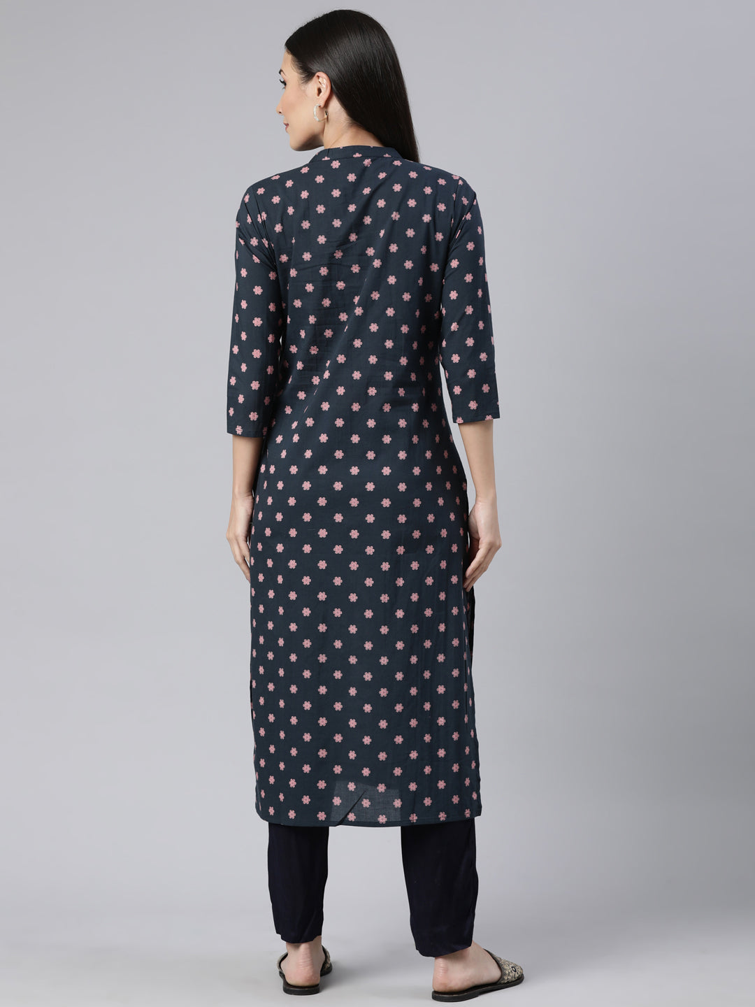 Neerus Pink cotton printed floral straight kurti - side view