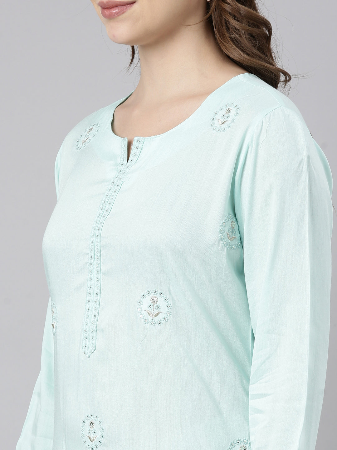 Neerus Green viscose rayon printed kurti - detail view 2