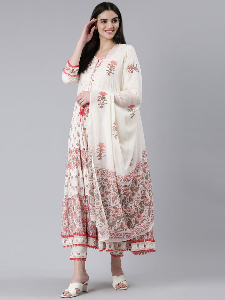 Neerus Orange cotton printed kurta set with trouser and dupatta - detail view 2