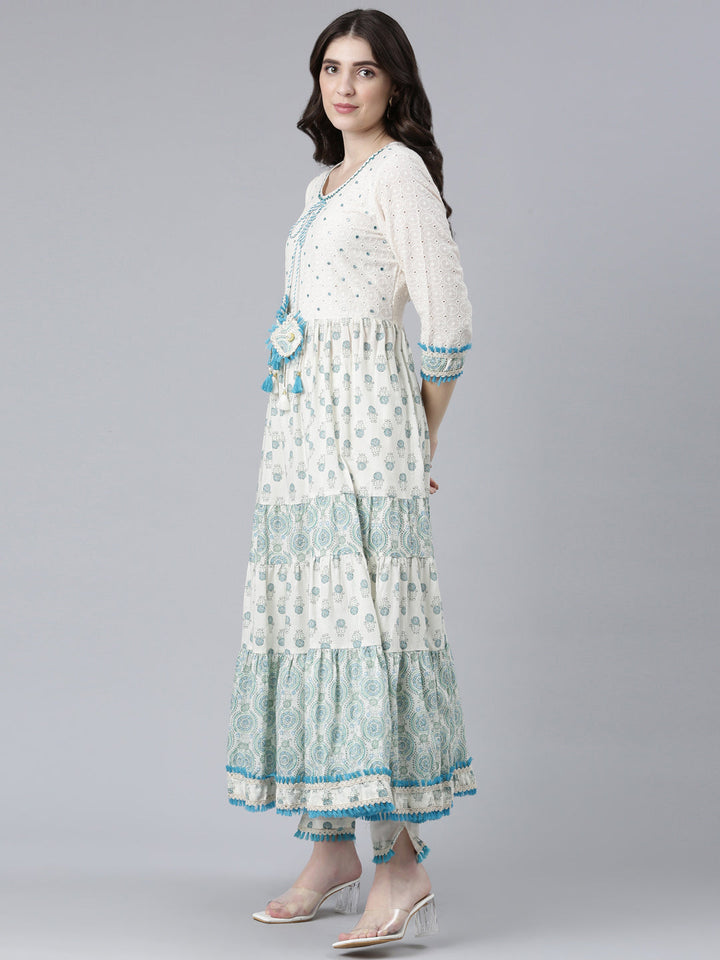 Neerus Green cotton printed kurta set - back view