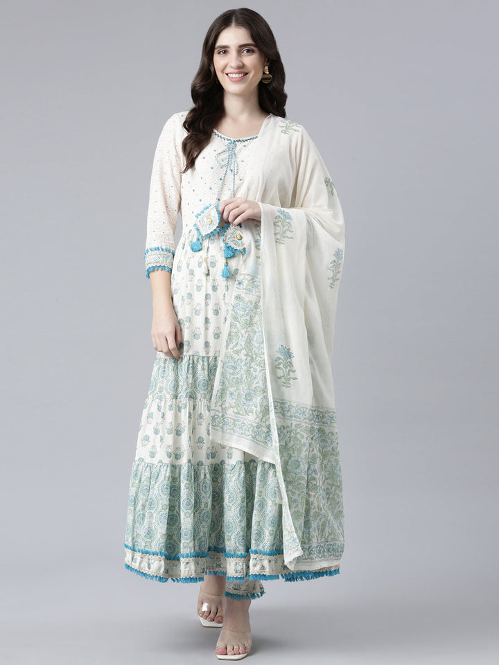 Neerus Green cotton printed kurta set - detail view 2