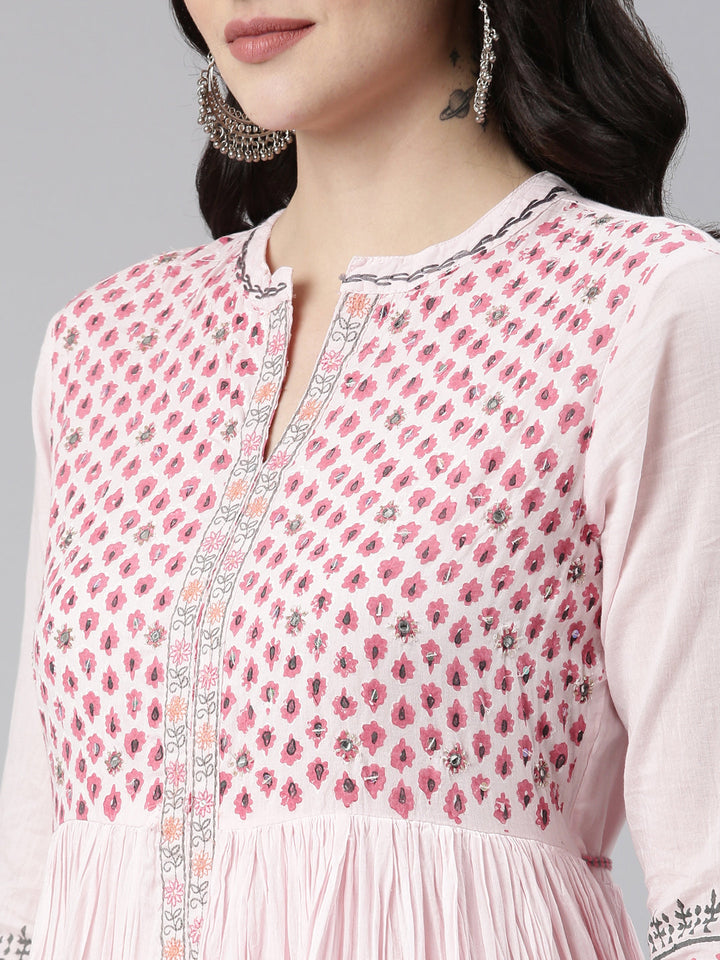 Neerus Pink printed flared dress - detail view 1