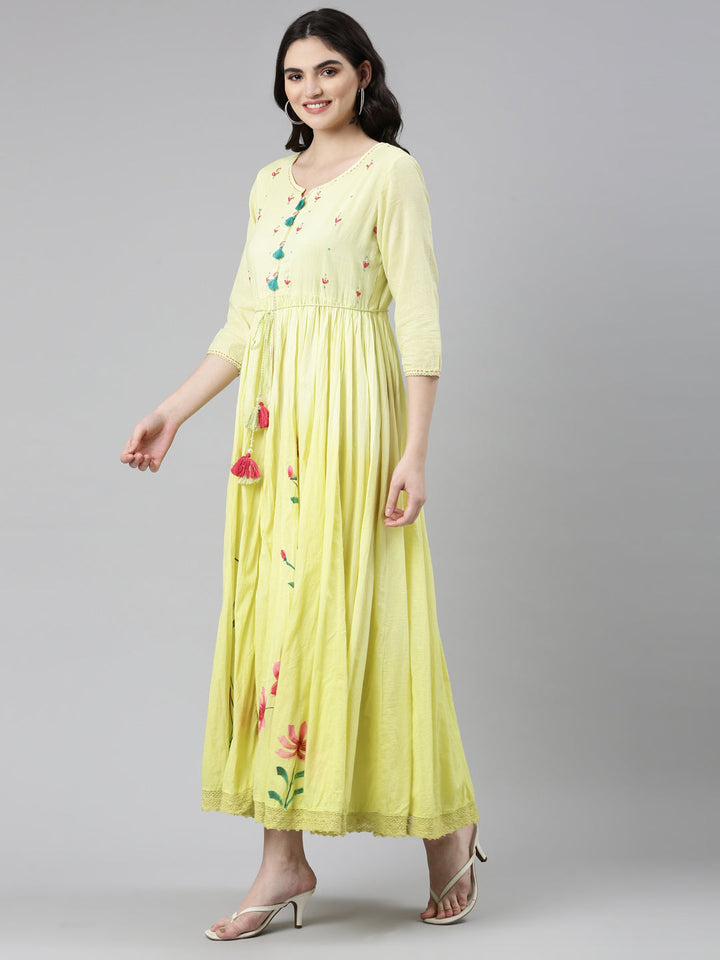 Neerus Yellow printed straight dress - back view