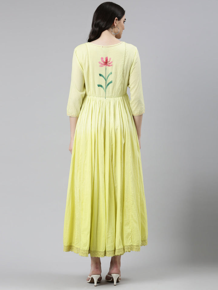 Neerus Yellow printed straight dress - side view