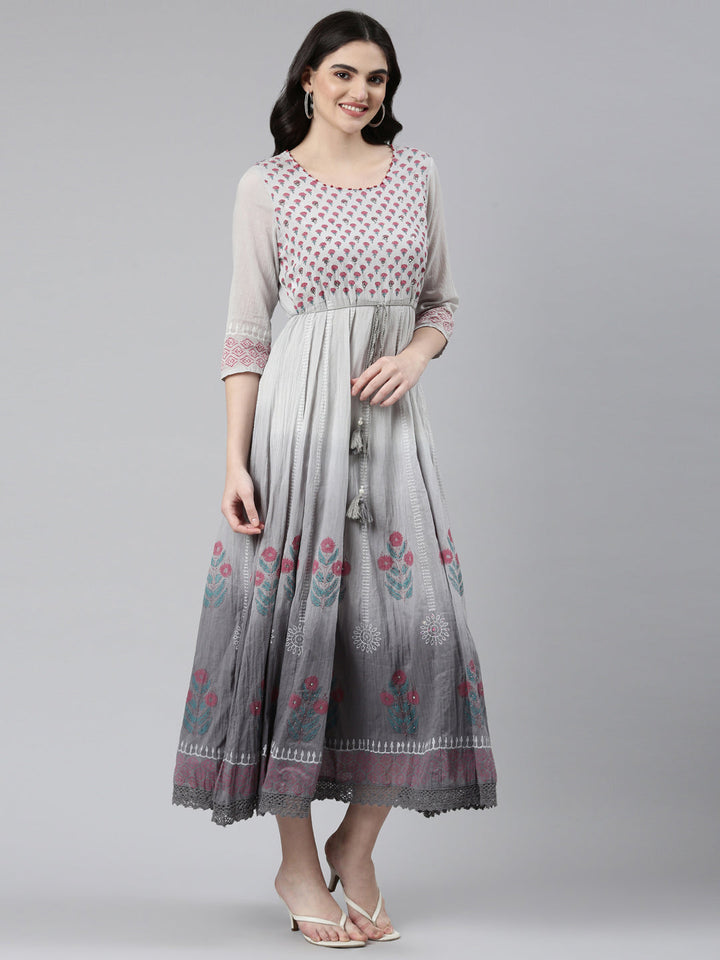 Neerus Grey cotton printed straight dress - back view