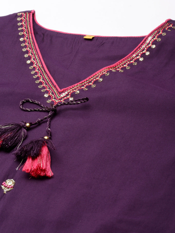 Neerus Purple shantoon embellished straight kurta - detail view 2