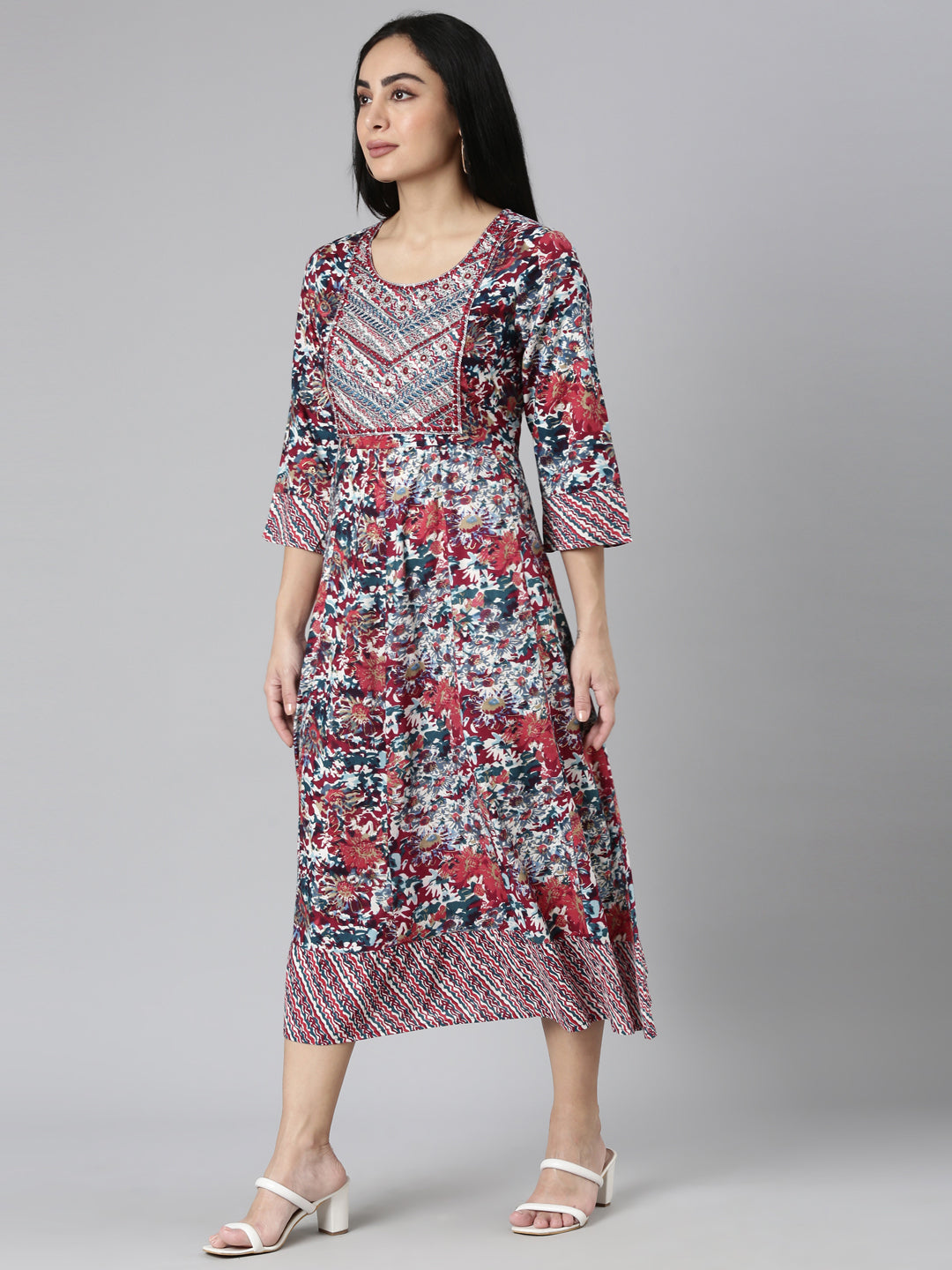 Neerus Maroon rayon printed straight kurta - back view