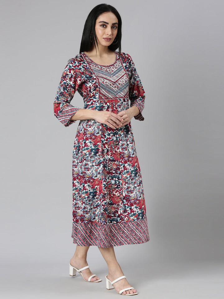 Neerus Maroon rayon printed straight kurta - side view