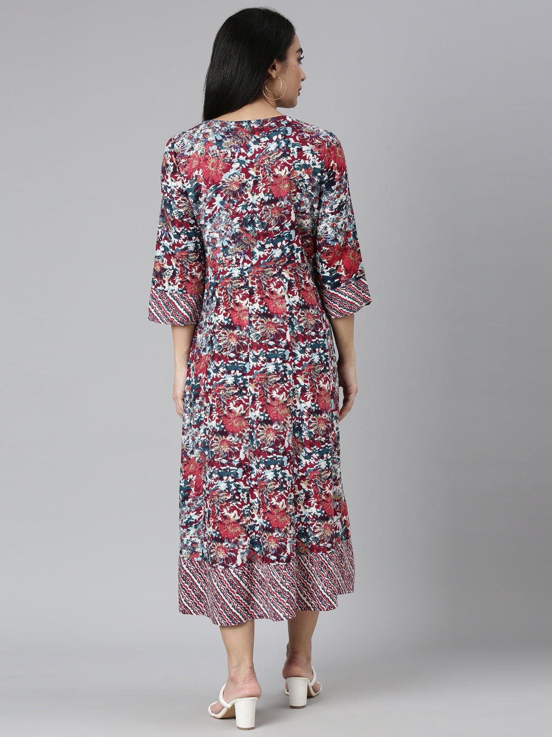 Neerus Maroon rayon printed straight kurta - detail view 1
