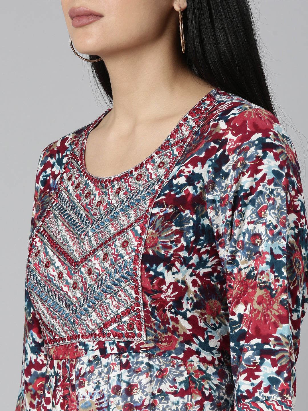 Neerus Maroon rayon printed straight kurta - detail view 2