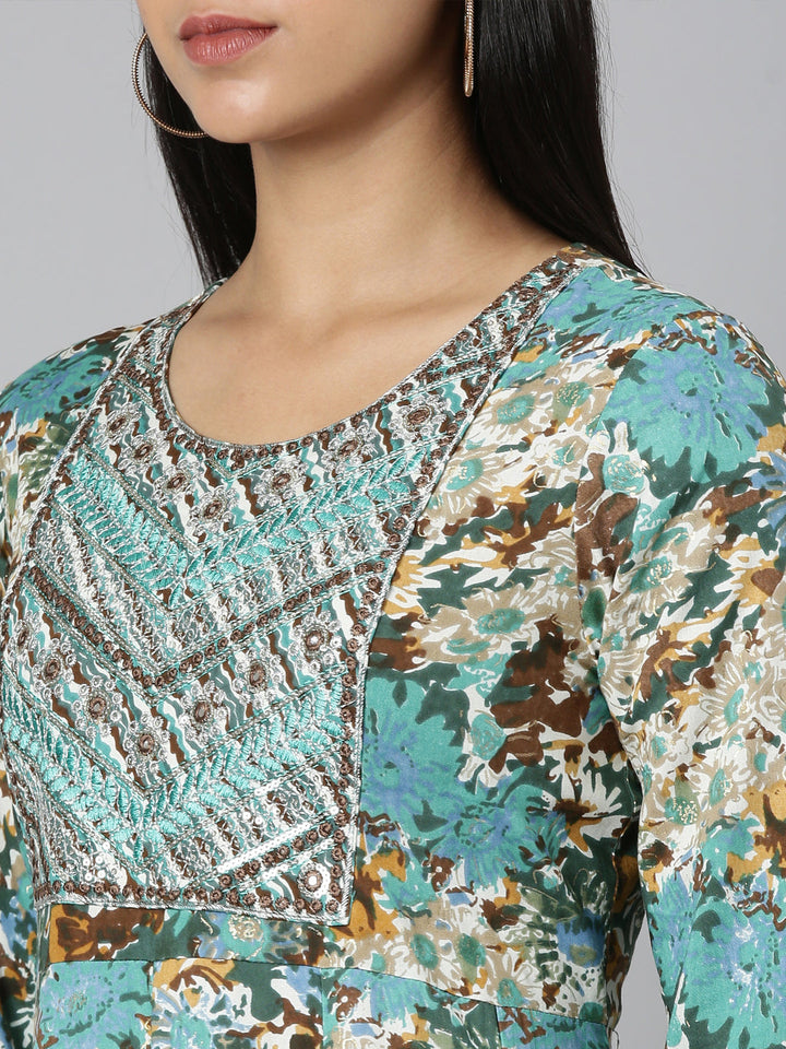 Neerus Green printed floral anarkali kurta - detail view 2