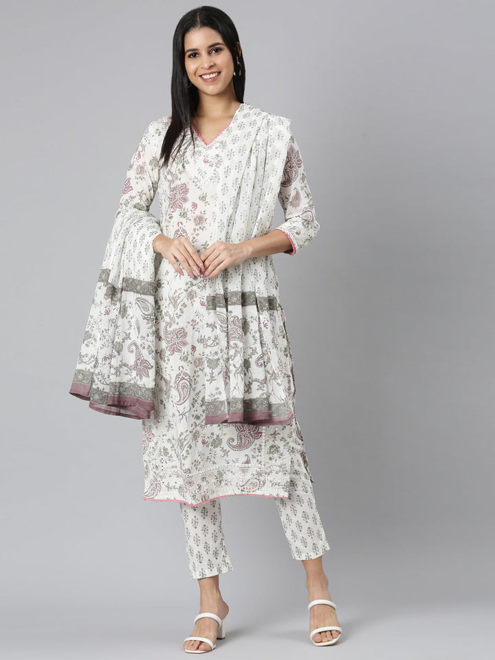Neerus Lavender Regular Straight Printed Kurta and Trousers With Dupatta