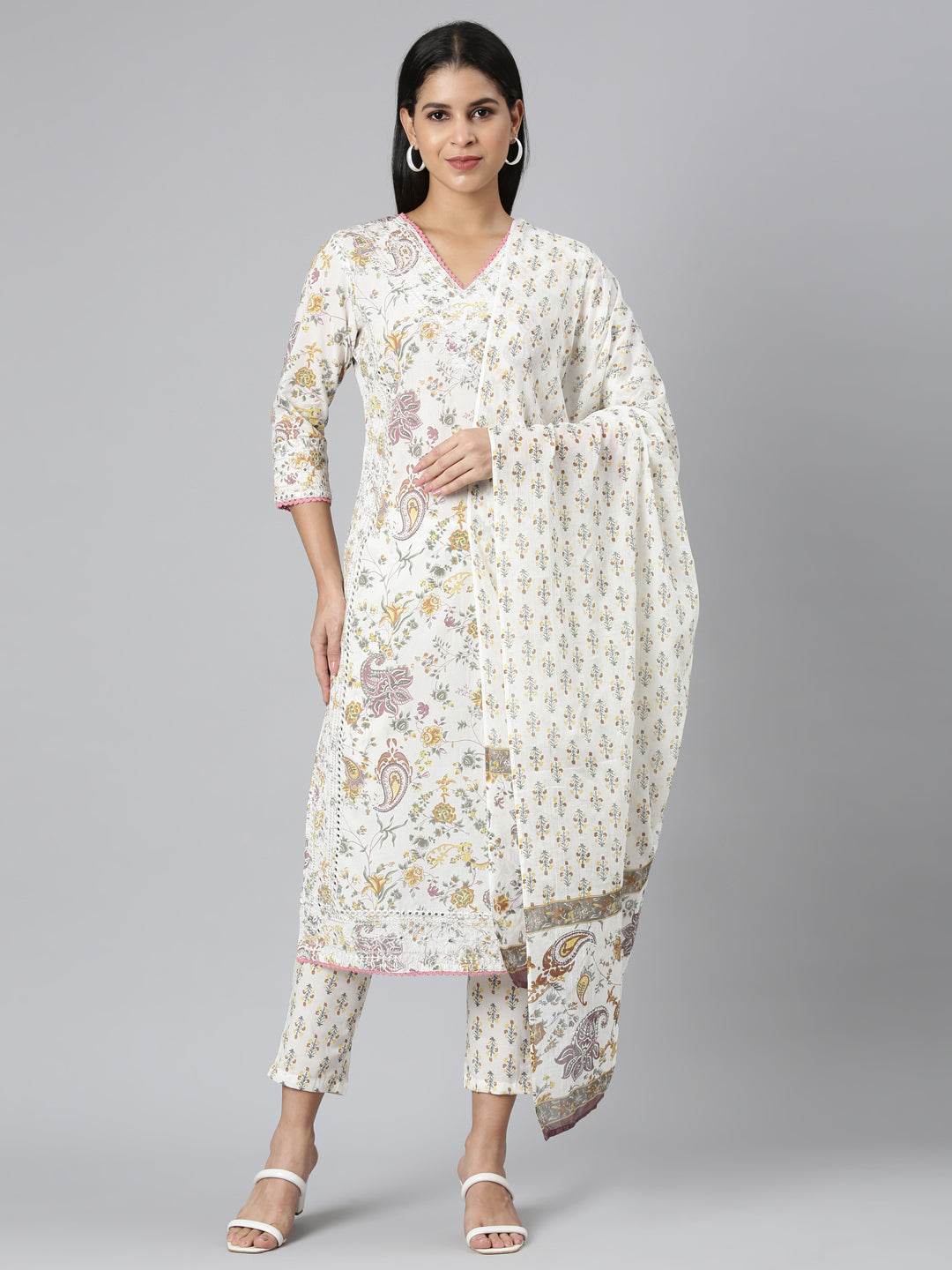 Neerus Yellow printed straight suit set - detail view 2