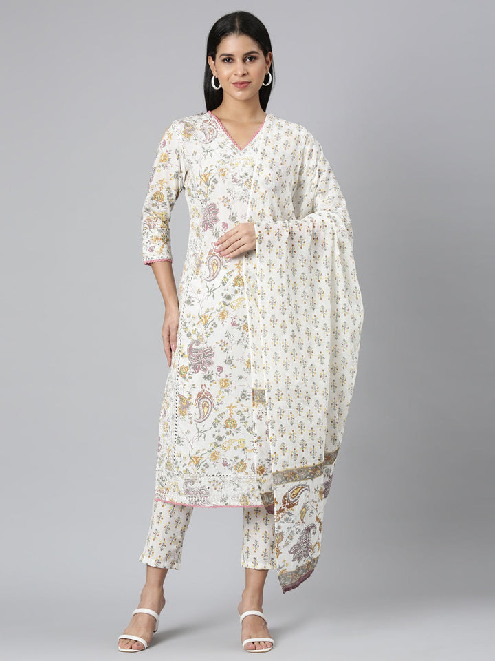 Neerus Yellow printed straight suit set - detail view 2