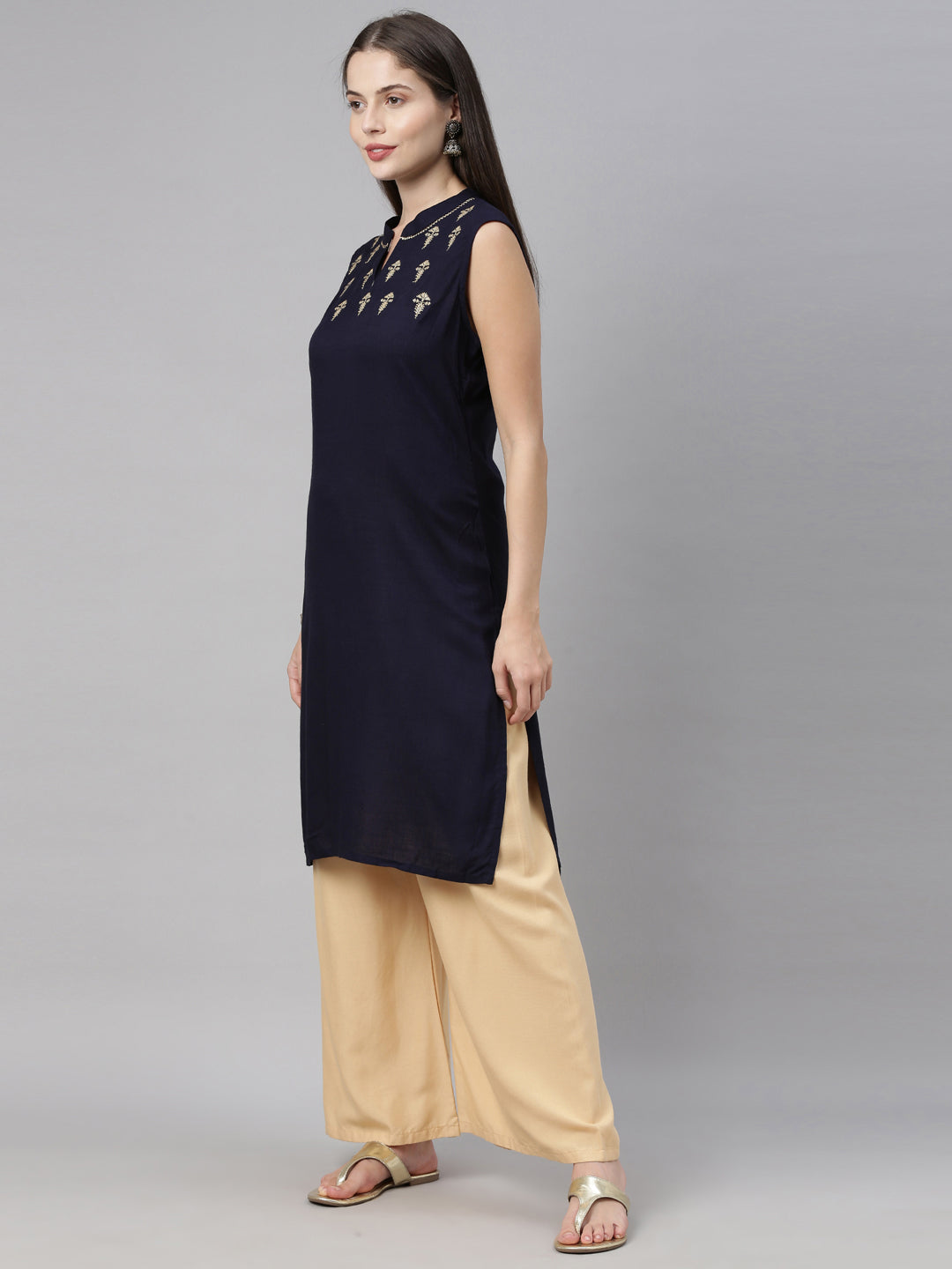 Neerus Blue embroidered straight kurta - detail view 1