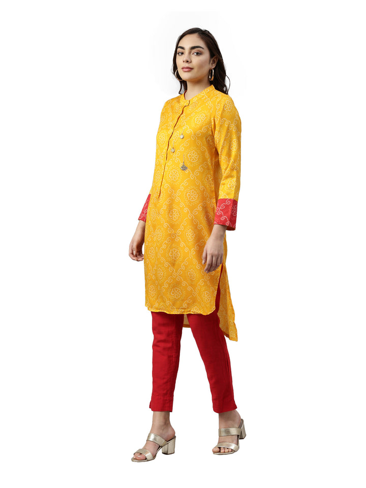 Neerus Yellow muslin solid kurta - side view