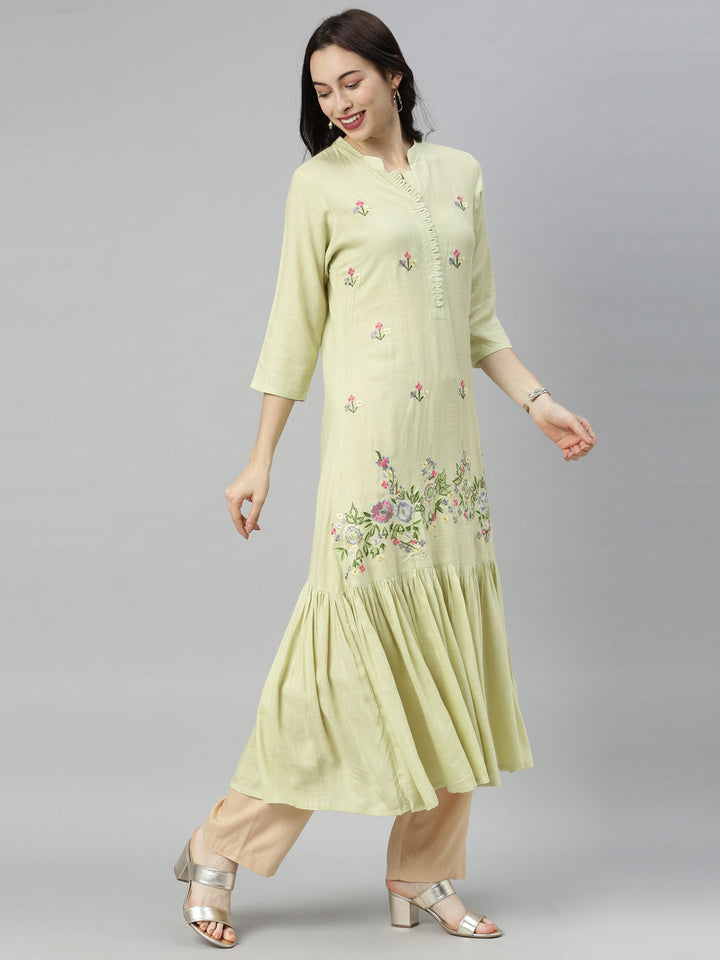 Neerus Green Rayon Solid Tunic Dress - detail view 2