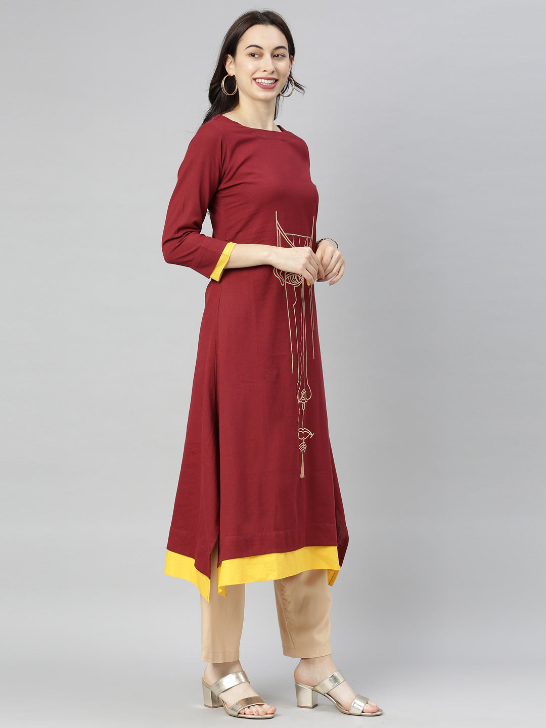 Neerus Maroon cotton printed A-Line kurta - detail view 3