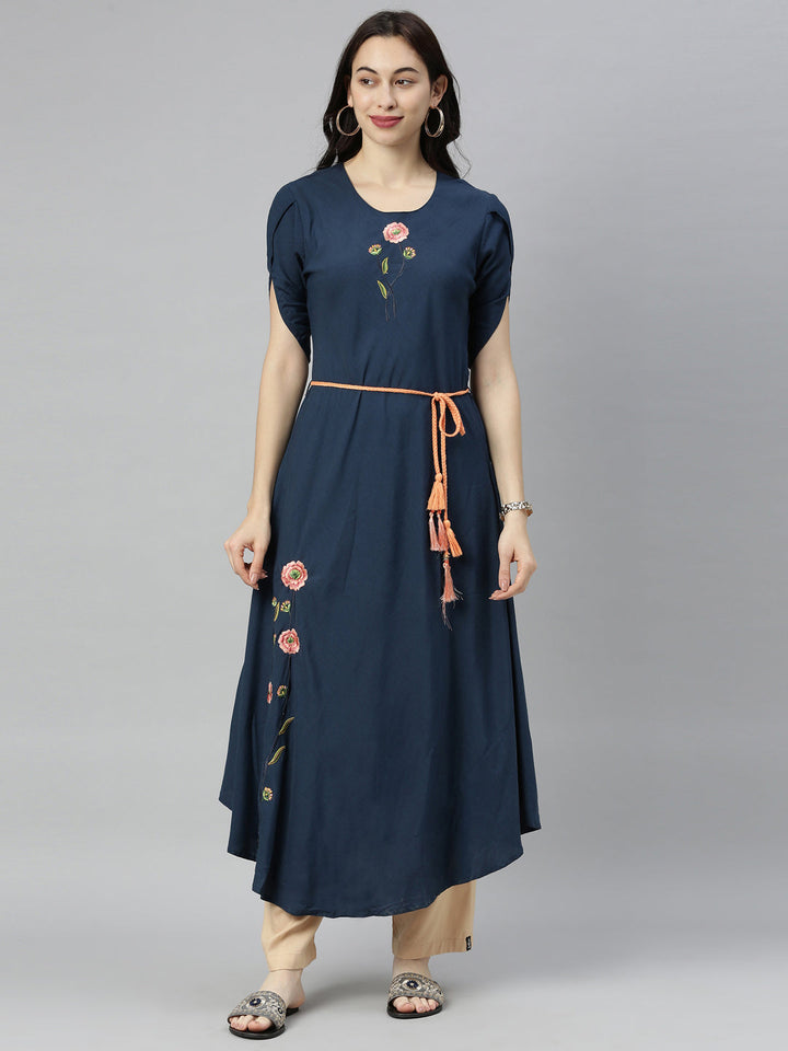 Neerus Blue thread embroidered anarkali kurta - detail view 3