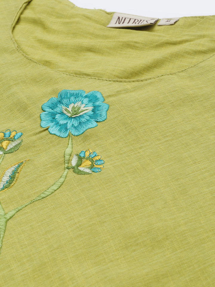 Neerus Green rayon solid kurti - back view