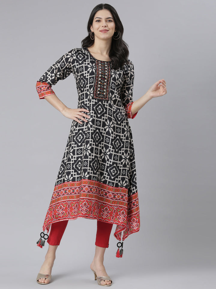 Neerus Black rayon high-low kurti - detail view 2