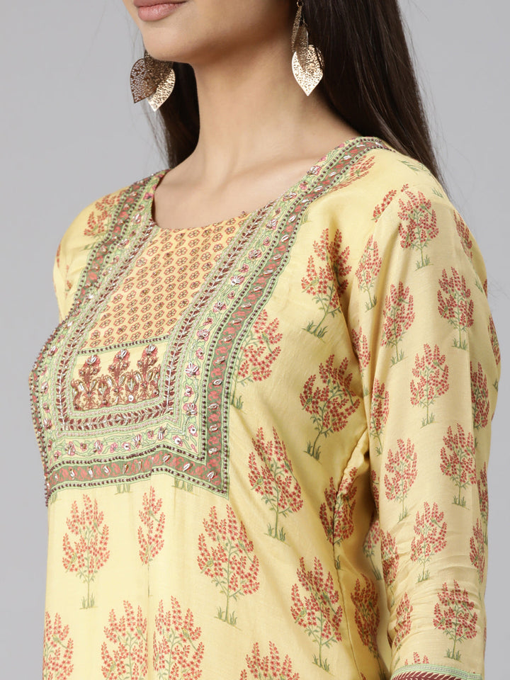 Neerus Yellow muslin printed high-low kurti - detail view 1