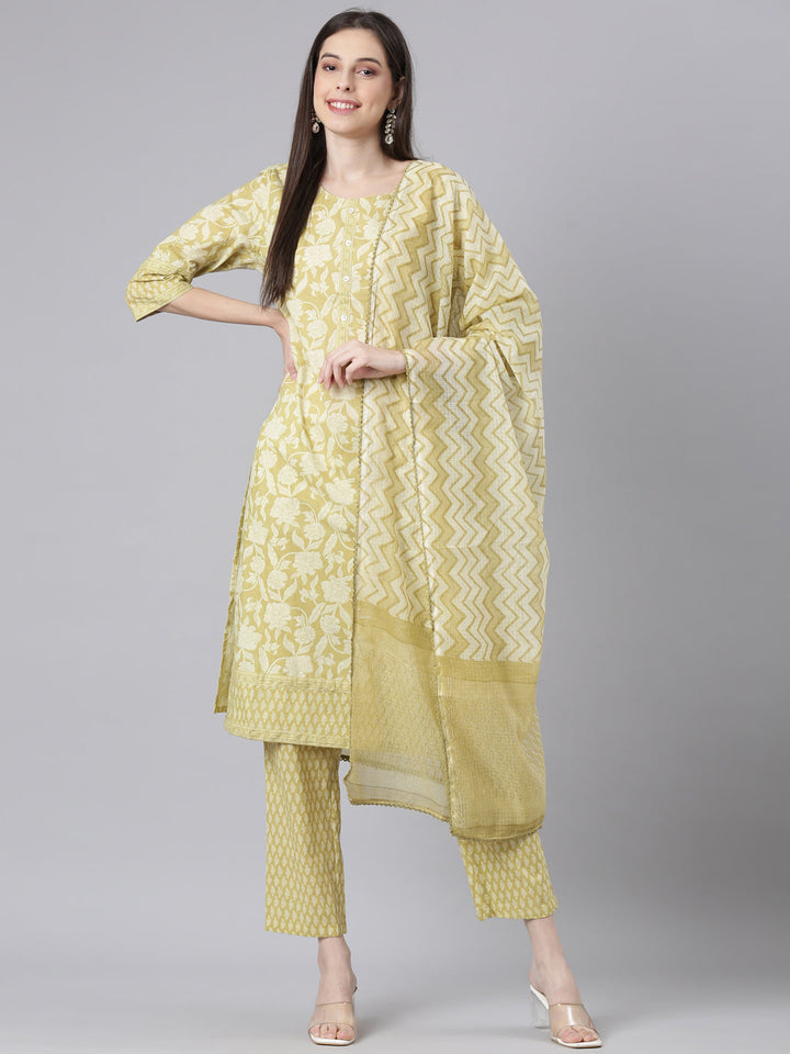 Neerus Green Printed Straight Kurta and Trousers With Dupatta