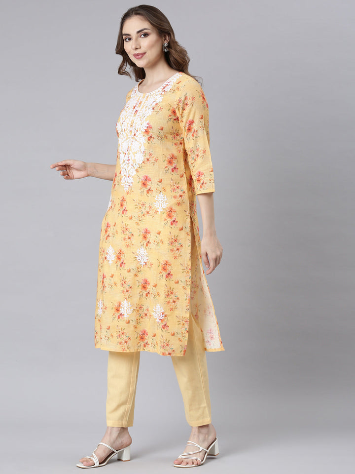 Neerus Multi slub cotton printed kurta set with trousers - side view
