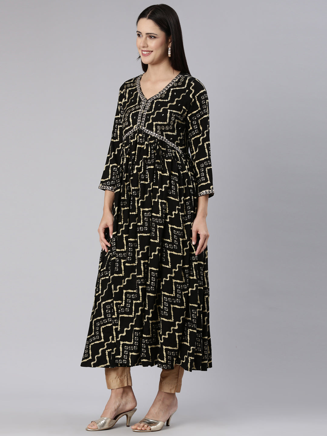 Neerus Black printed chevron straight dress - back view