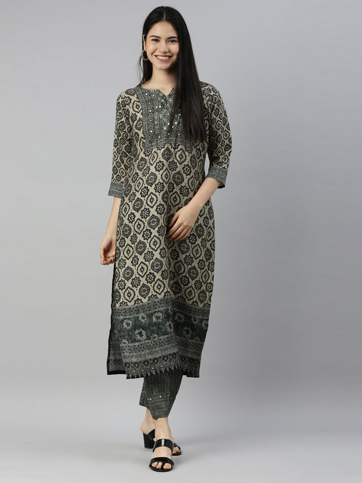 Neerus Black muslin straight suit set - front view