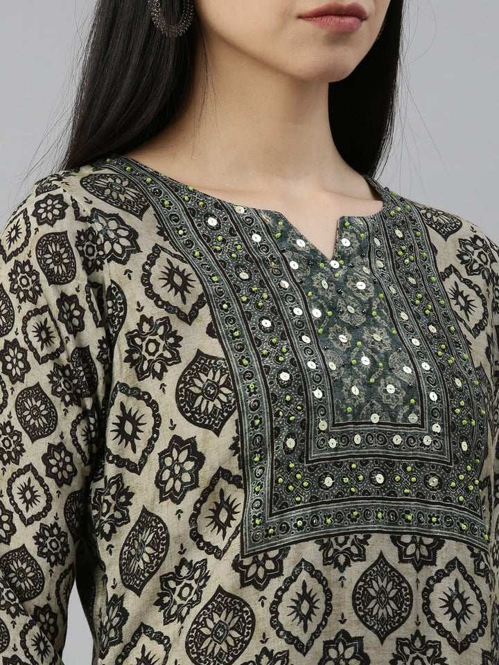 Neerus Black muslin straight suit set - detail view 6