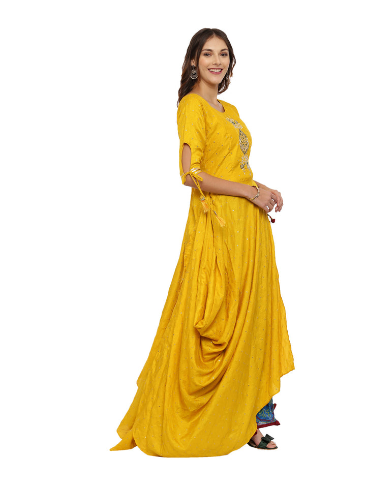 Neerus Multi silk embellished kurta set with skirt and dupatta - side view