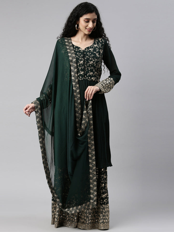 Neerus Green georgette printed kurta set - detail view 7