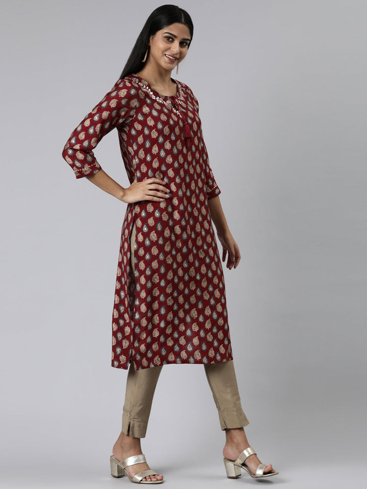 Neerus Maroon modal printed straight kurti - back view
