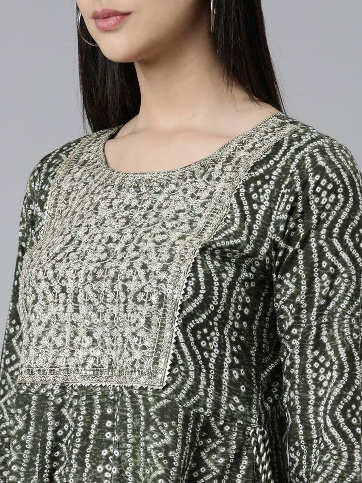 Neerus Green cotton embroidered straight kurti - detail view 1