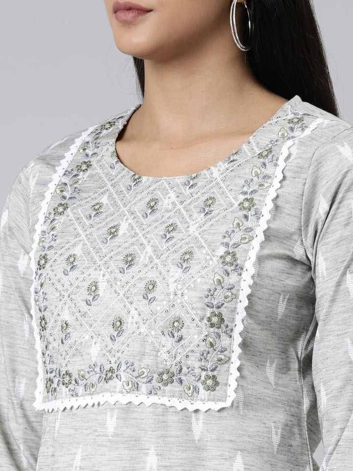 Neerus Grey viscose rayon printed straight kurti - detail view 1