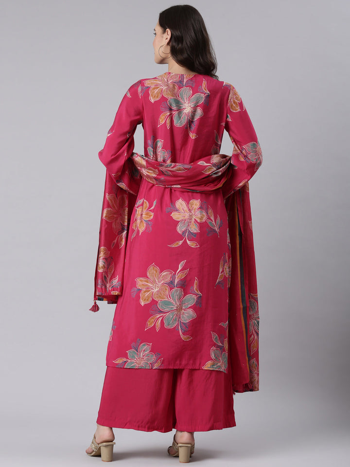 Neerus Pink silk printed suit set - side view