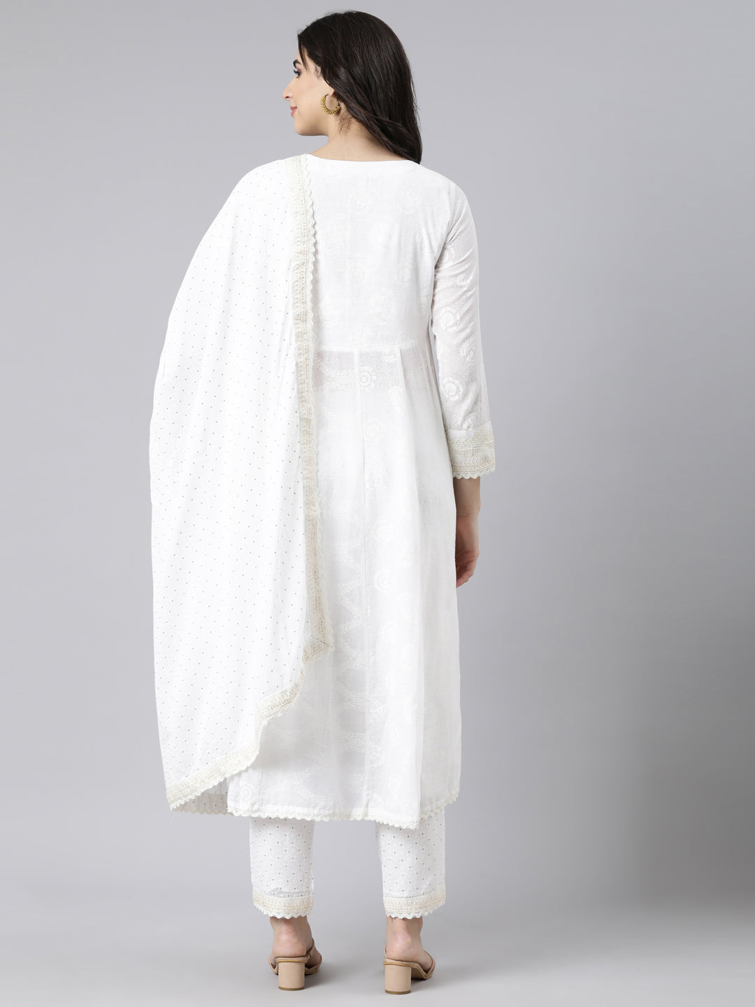 Neerus White cotton printed suit set - side view