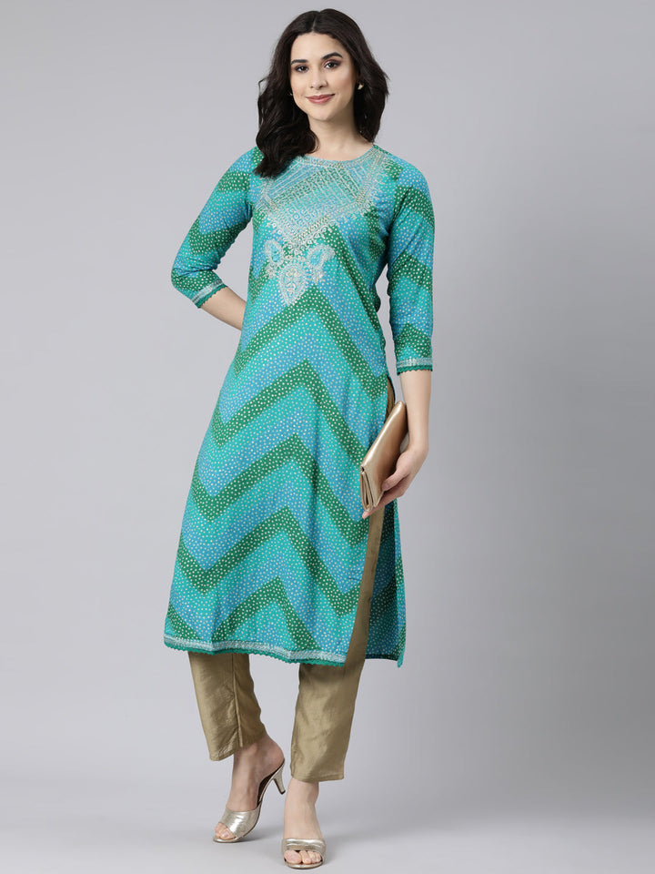Neerus Blue chevron printed straight kurti - detail view 2