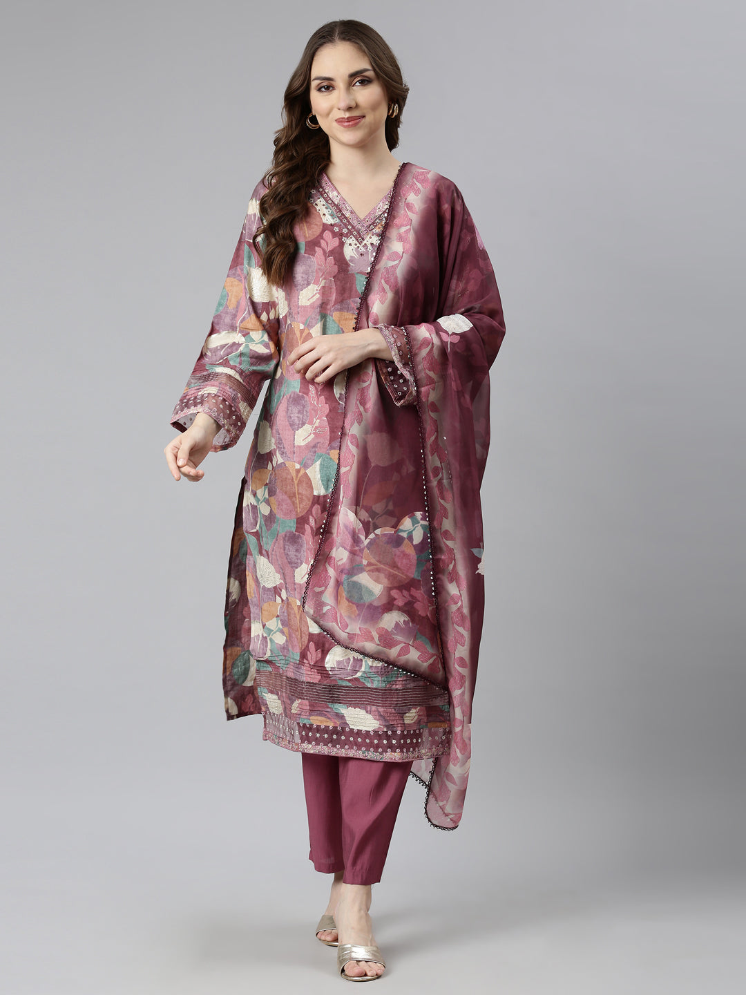Neerus Pink printed floral suit set - detail view 2