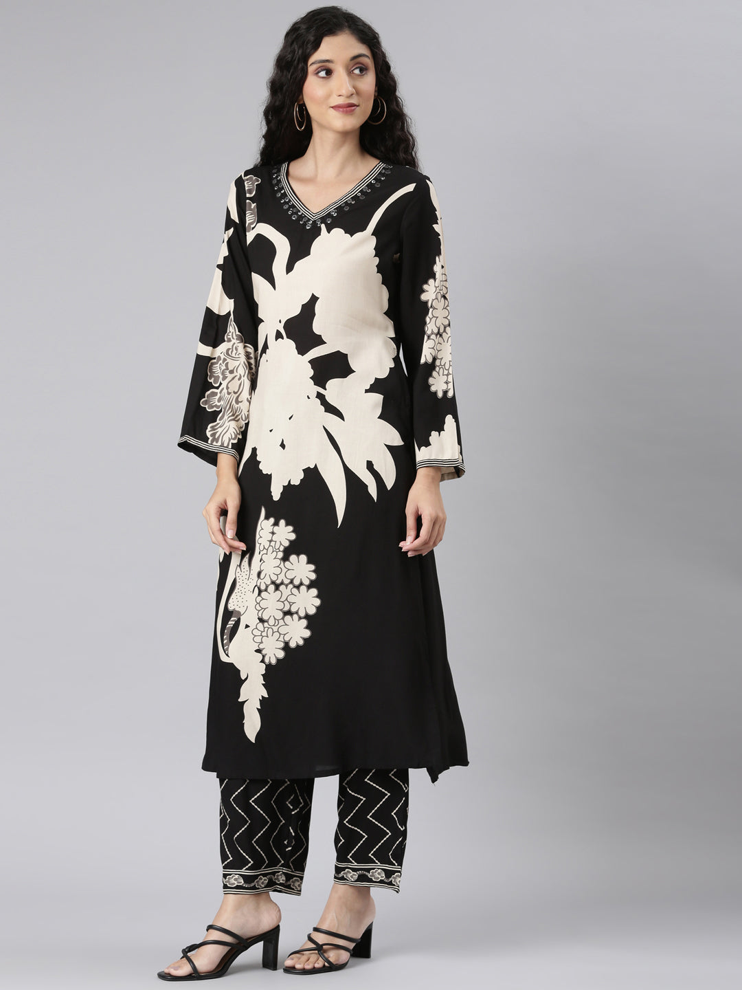 Neerus Black rayon printed kurta set with palazzo - back view