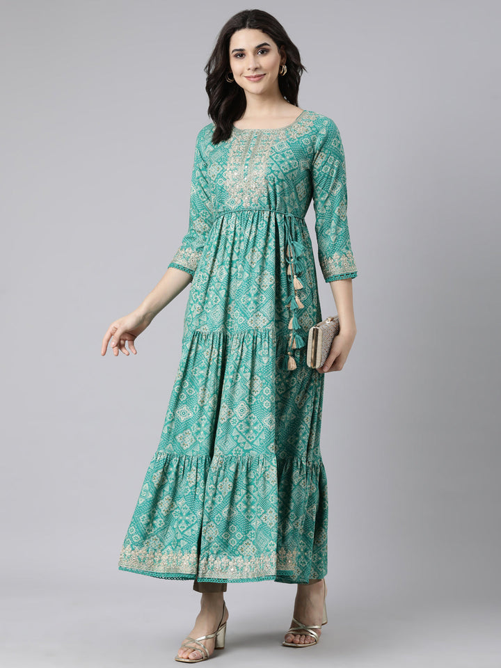 Neerus Green floral printed flared dress - detail view 2