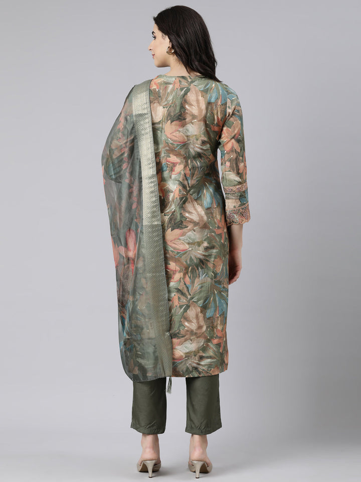 Neerus Green printed floral suit set - side view