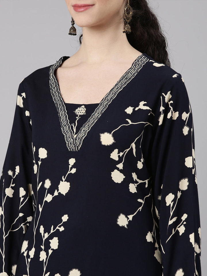 Neerus Blue Rayon Printed Kurta Set - detail view 2
