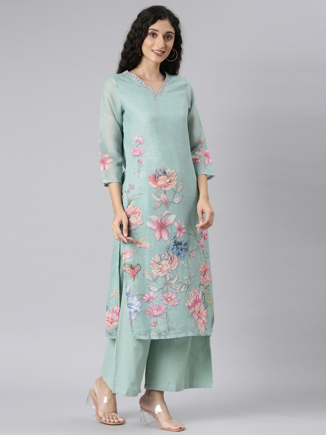 Neerus Green linen printed suit set - detail view 1